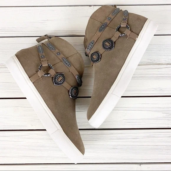 NEW Very Volatile Menloh Taupe Boho Sneakers 7 - Picture 5 of 13